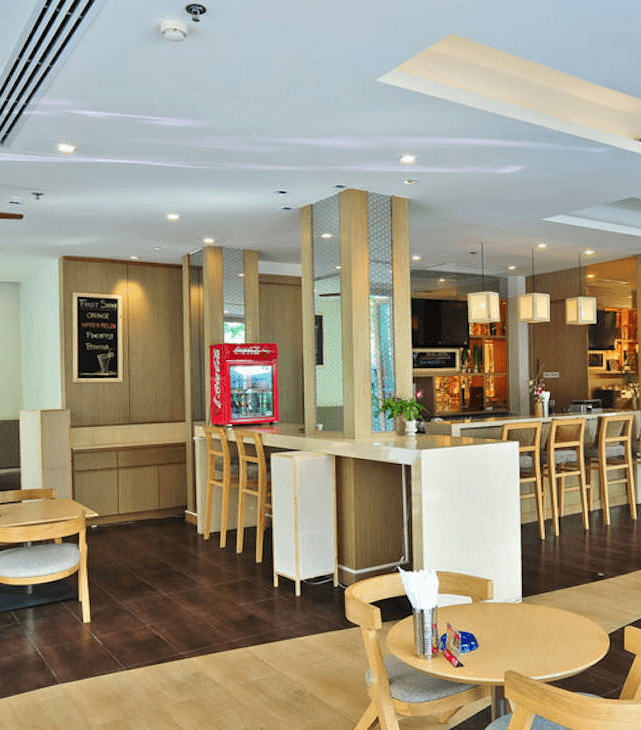 Hotel Ashlee Plaza