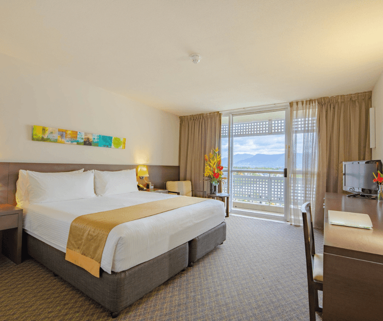 Cairns Harbourside Hotel