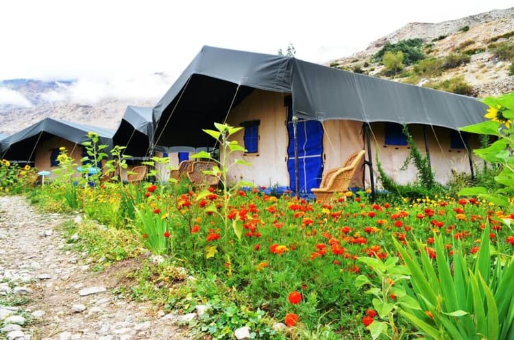 Knaygoh Kinner Camp
