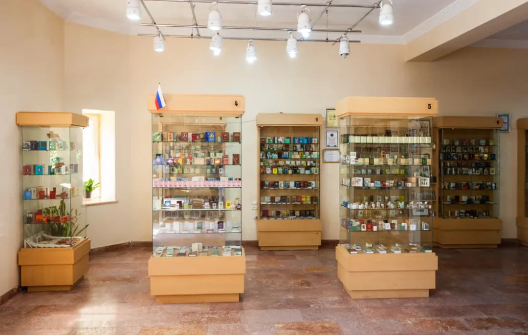 Miniature Book Museum