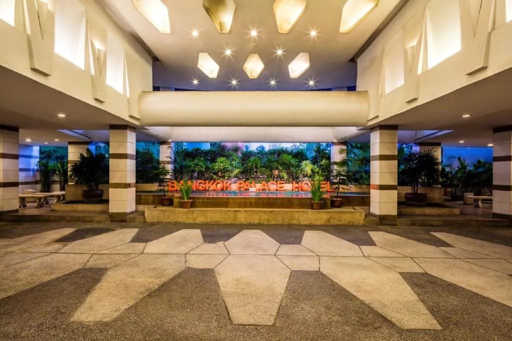 Bangkok Palace