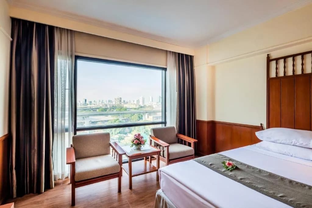 Bangkok Palace
