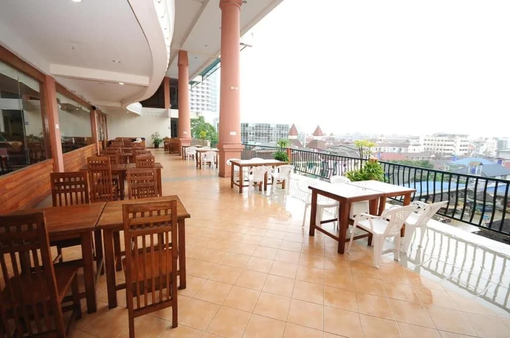 Bel Aire Hotel