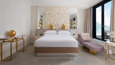 Boulevard Marriott hotel
