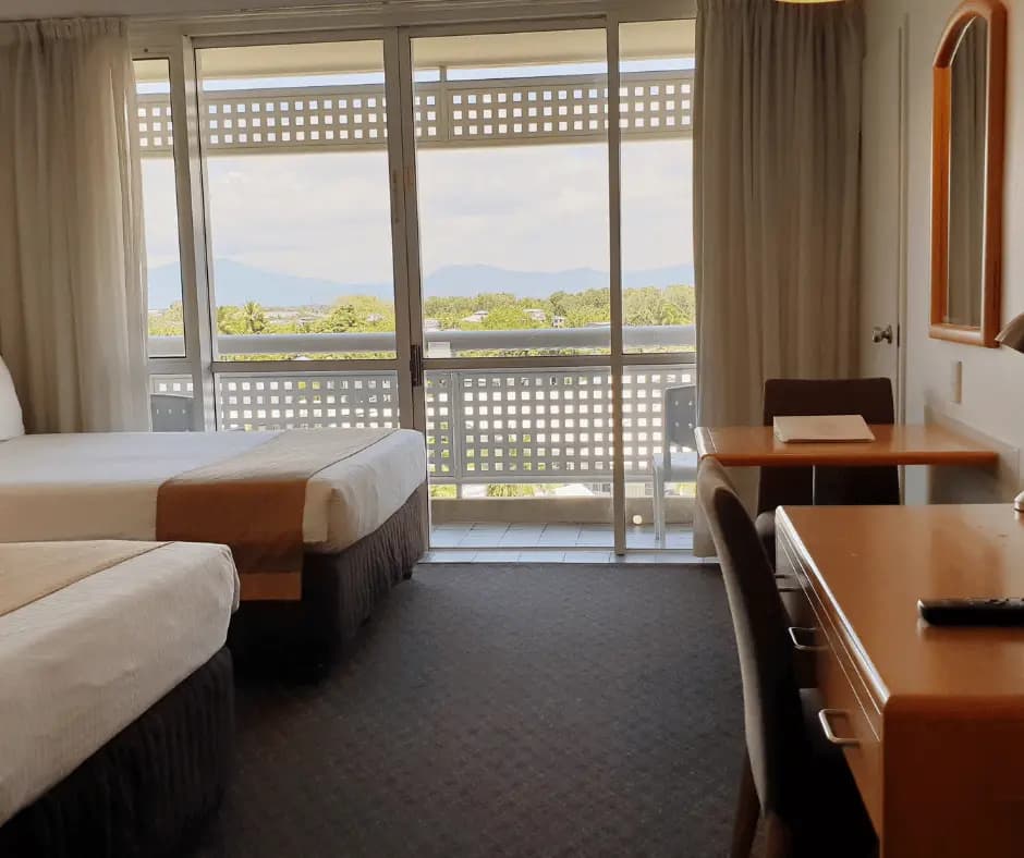 Cairns Harbourside Hotel