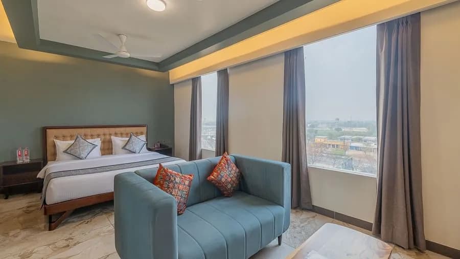 Clarks Inn Suites Jaipur