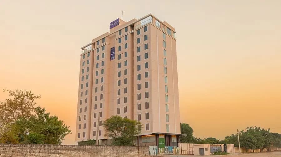 Clarks Inn Suites Jaipur