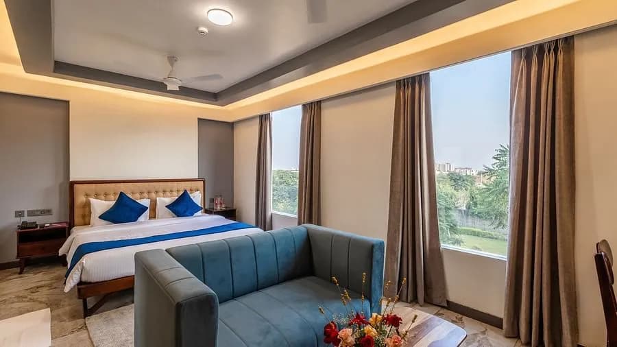 Clarks Inn Suites Jaipur