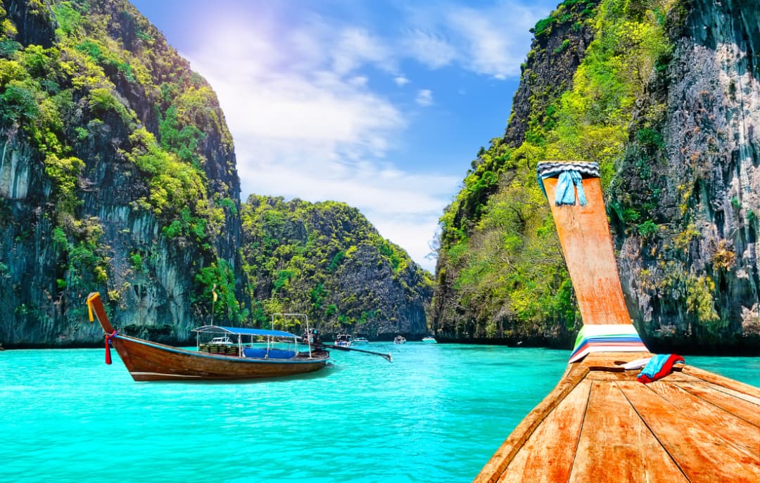 Day Trip to Phi Phi Island & Maya Bay