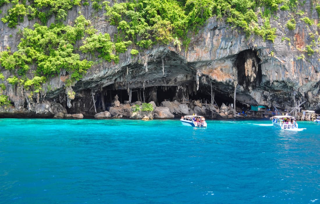 Day Trip to Phi Phi Island & Maya Bay