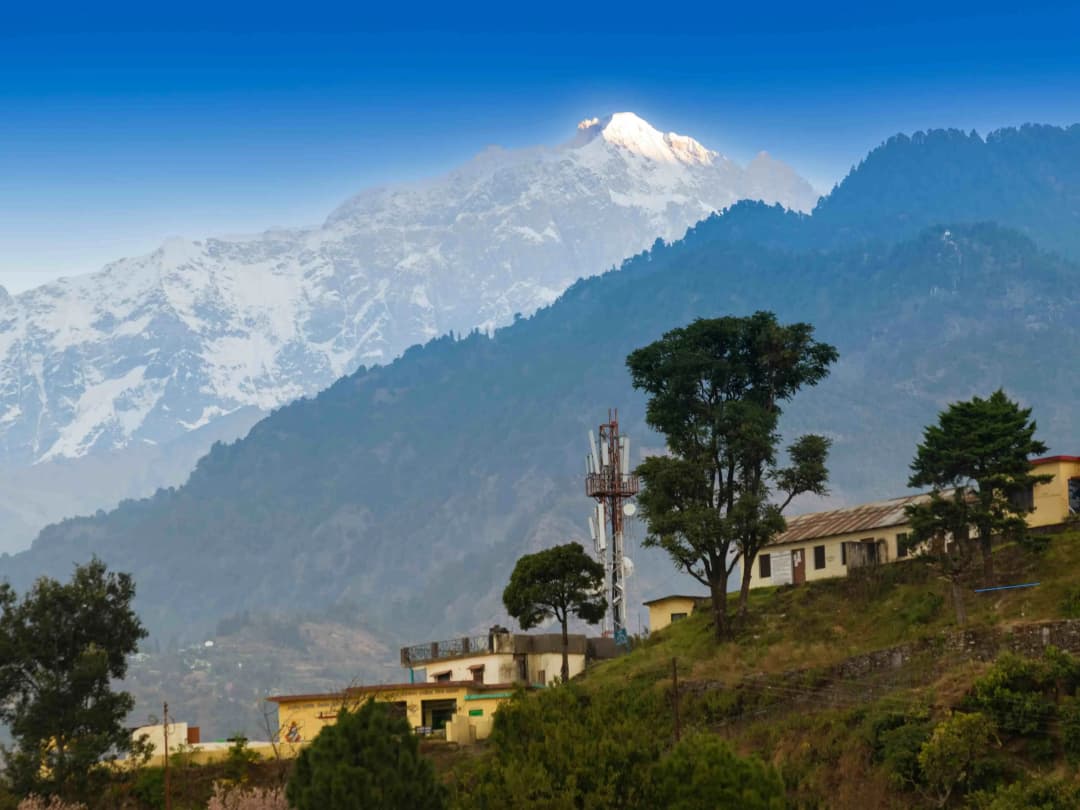 Views of Chaukhamba Range