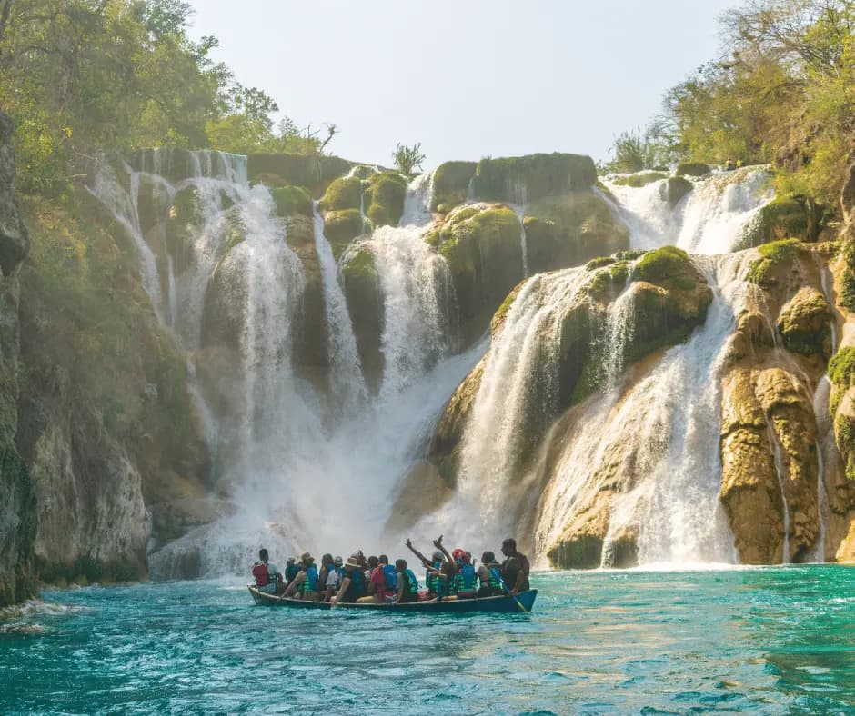 Boat ride under the falls