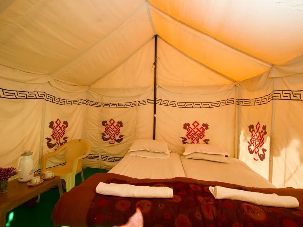 Dorje Camps Sarchu