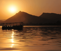 City Palace Visit & Rayta Hills Excursion