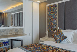 Hill Top Hotel