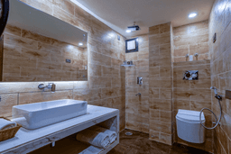 Hill Top Hotel