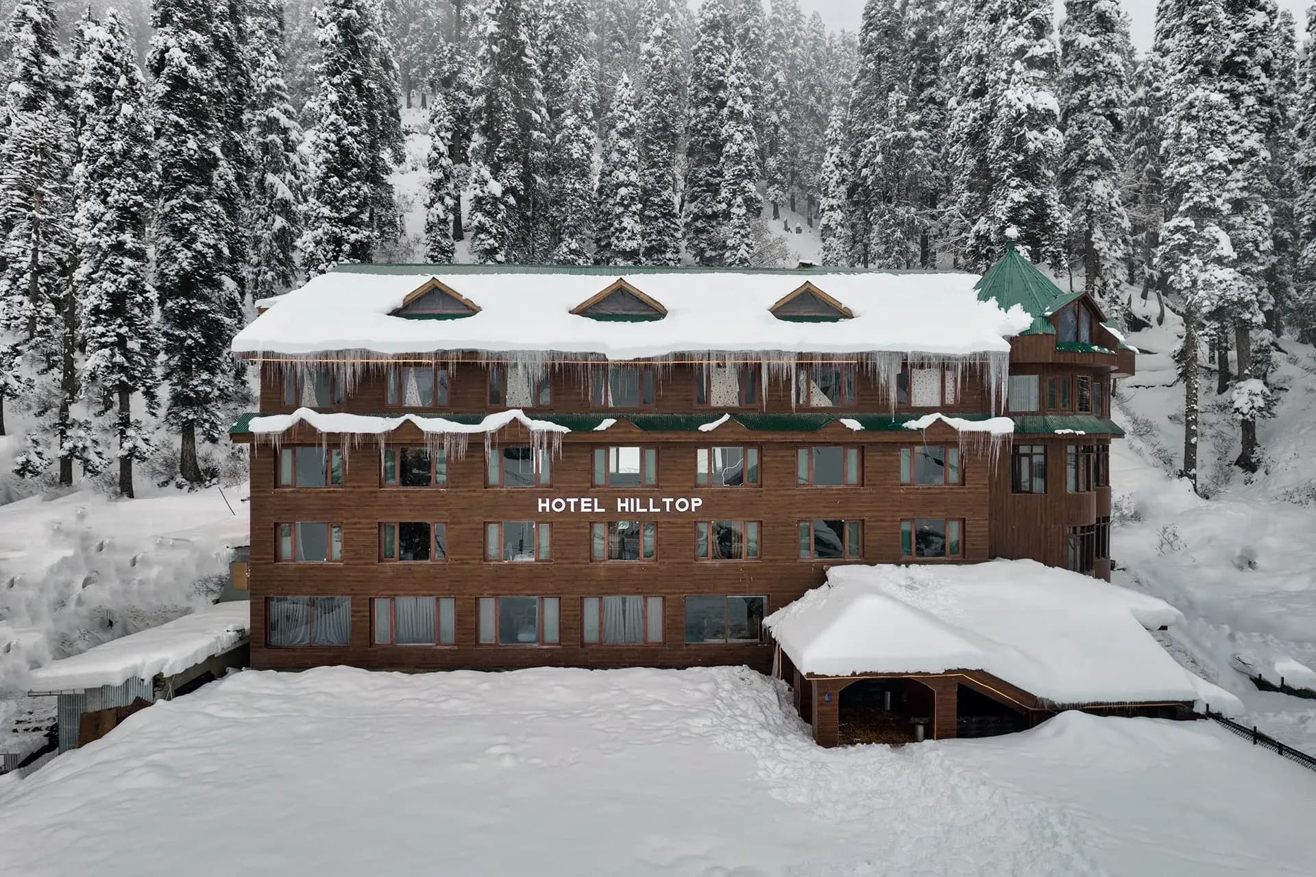 https://cdn.fullontravel.com/Hill Top Hotel
