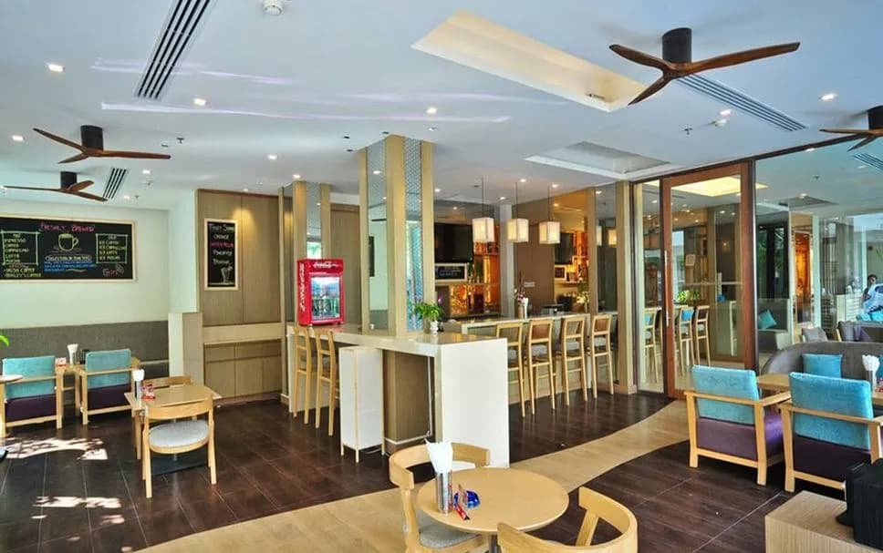 Hotel Ashlee Plaza