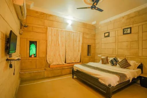Hotel Golden Rock Jaisalme