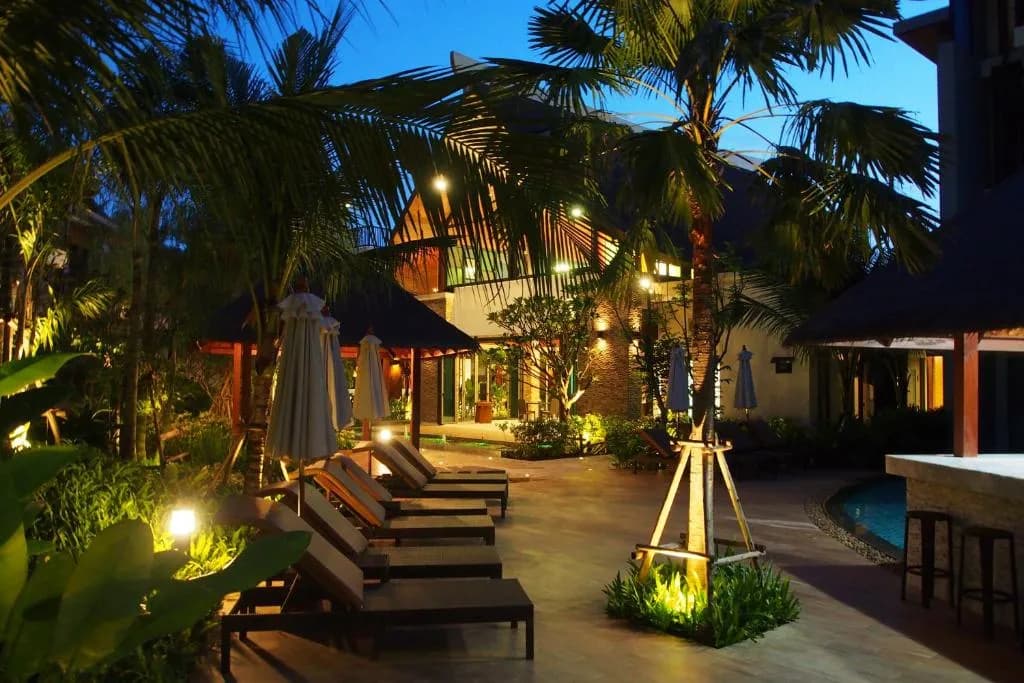 Hula Hula Krabi