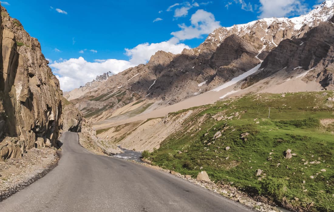 Way to Srinagar