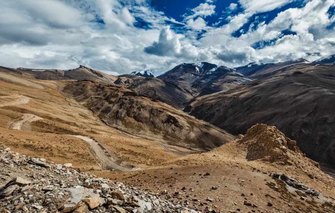 Journey from Leh to Sarchu