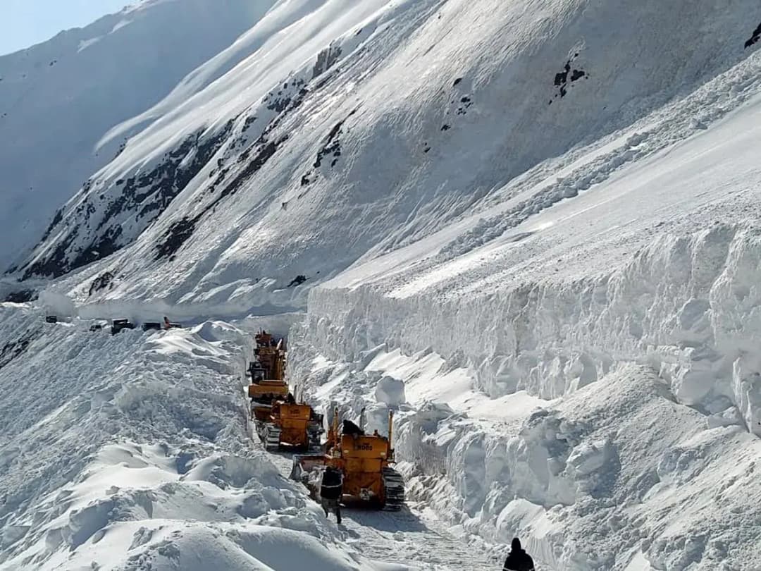 Zozila Pass