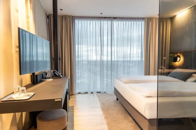 Leonardo Hotel Vienna Westbahnhof