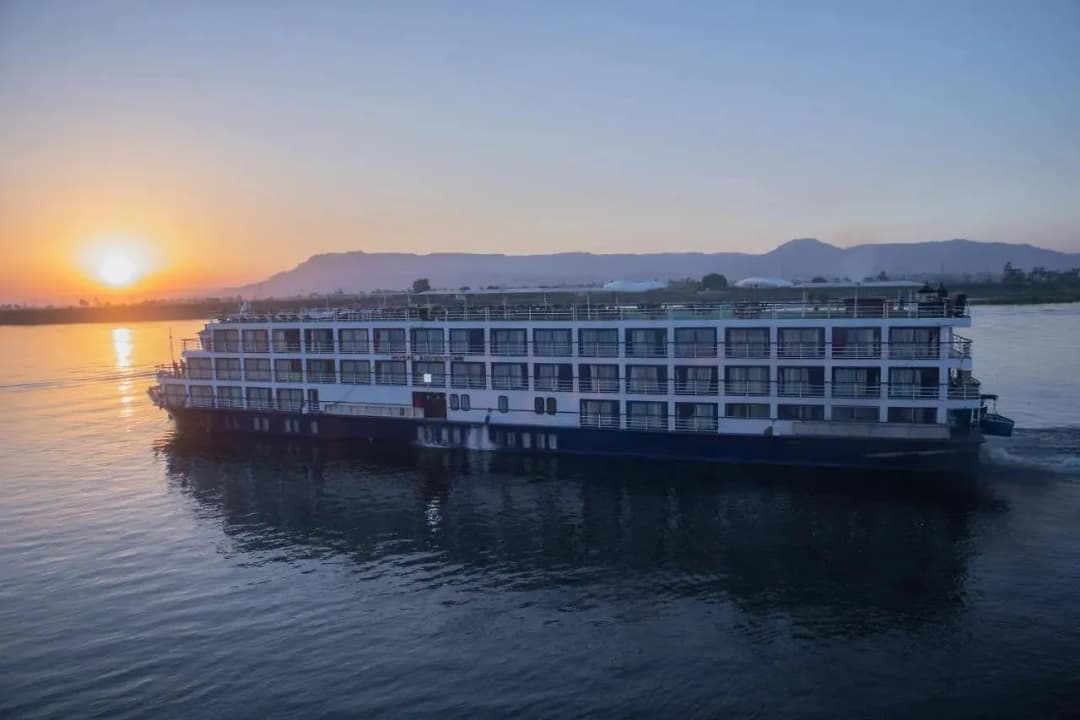 M/S Royal