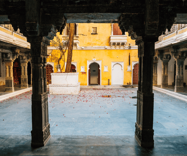 Jaisalmer Sightseeing & Desert Camping Experience