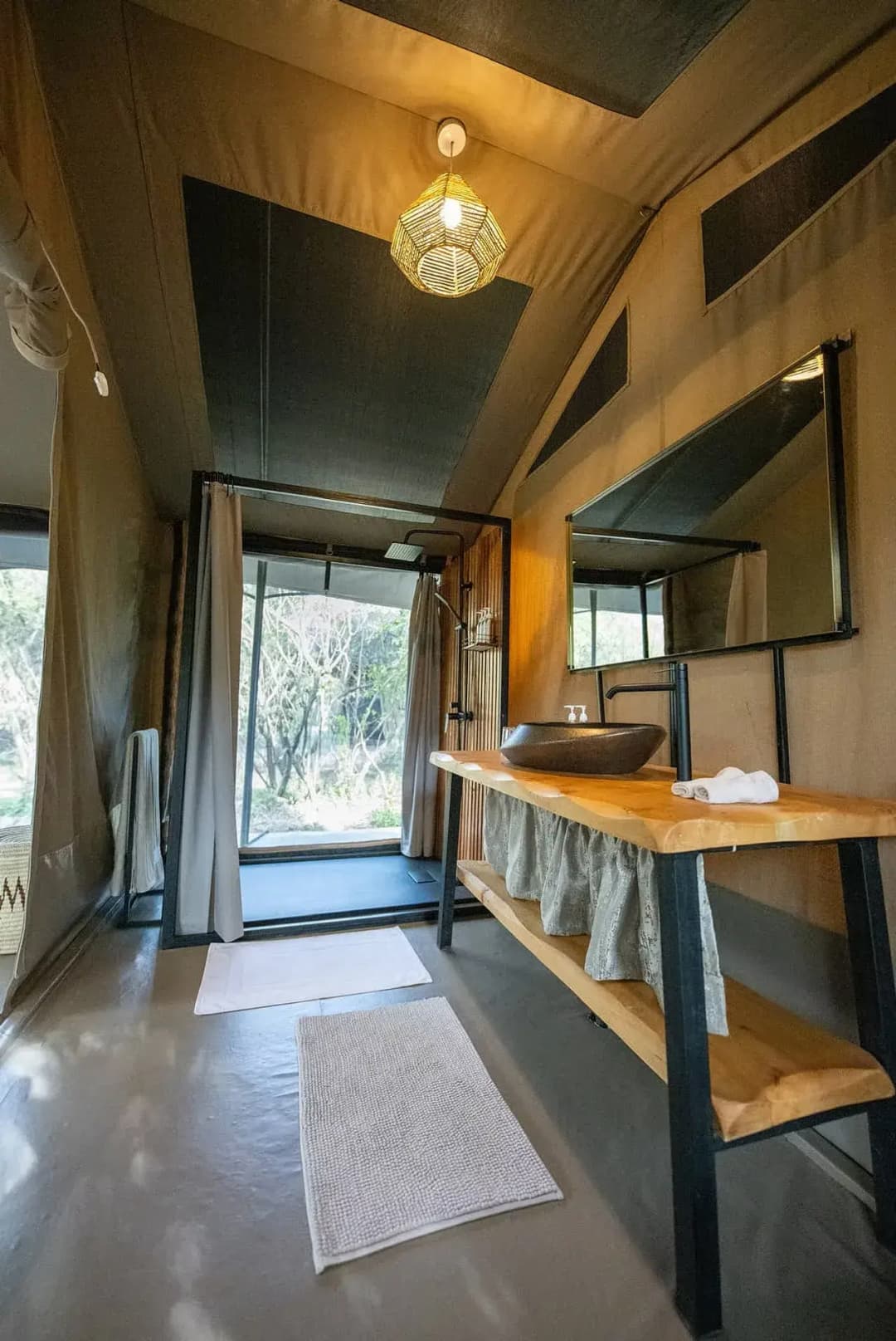 Olkinyei Mara Tented Camp