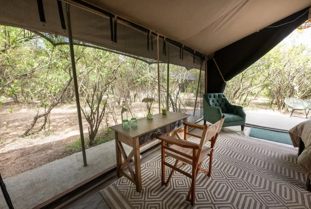 Olkinyei Mara Tented Camp
