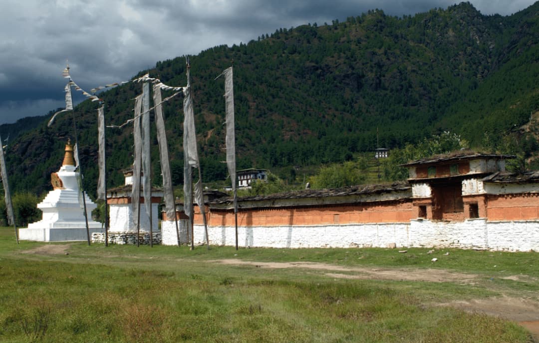 Lhakhang Nagpo