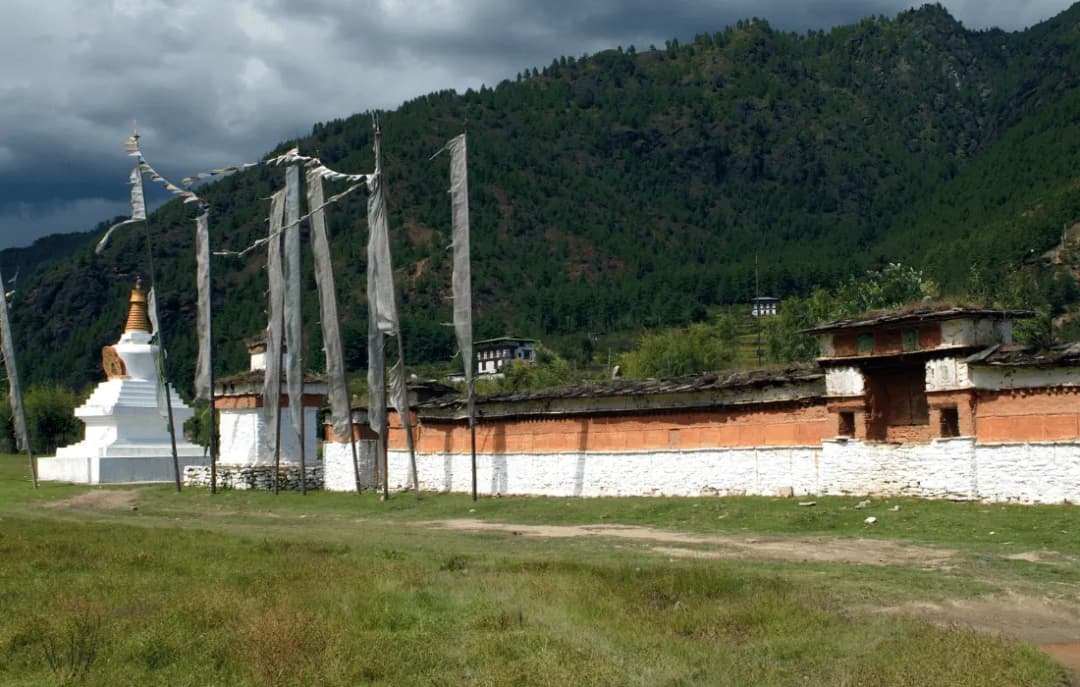 Lhakhang Nagpo