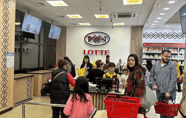 Green Bazaar and Rakhat Chocolate Shop Tour