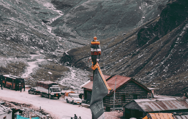 Journey from Sarchu to Manali
