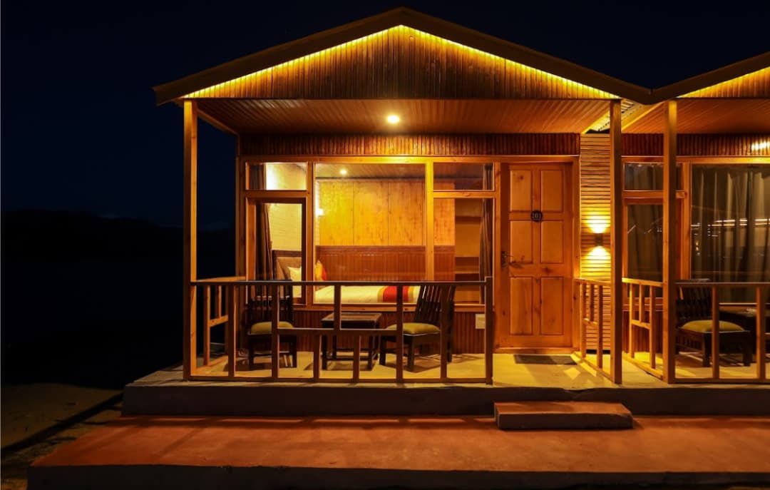 Snow Pine Cottage
