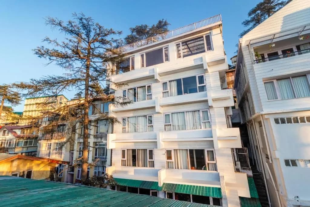 https://cdn.fullontravel.com/Treebo Maharaja