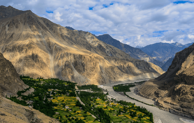 Journey from Nubra to Turtuk