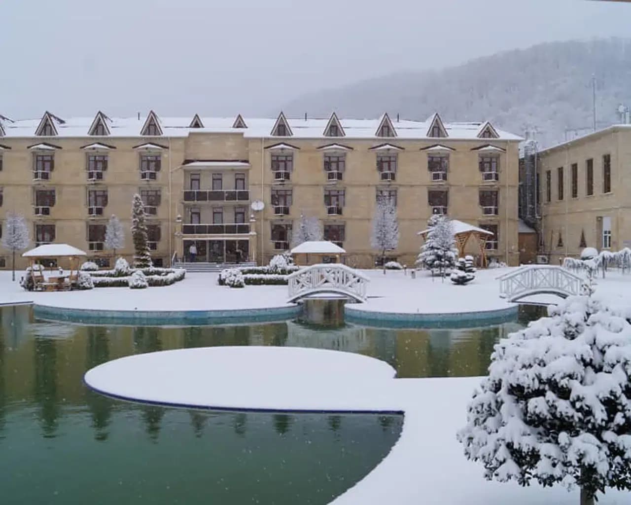 Yeddi Gozal Hotel