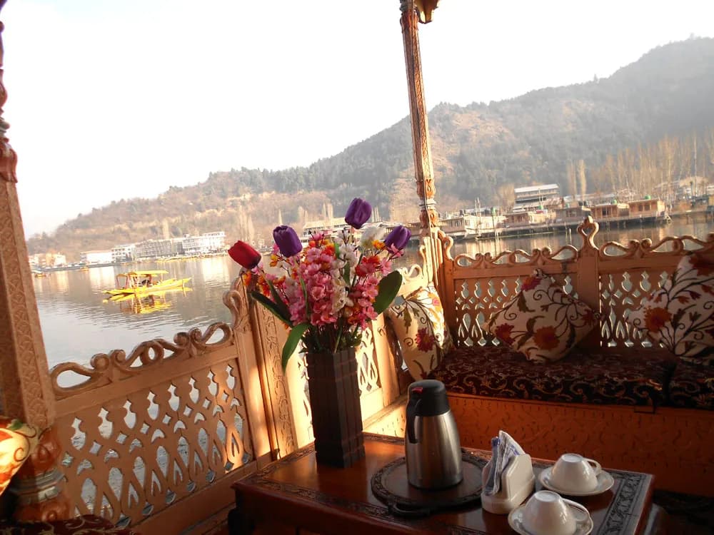 Young Morning Star House Boat