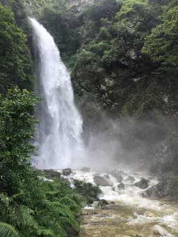 Hike to Chhoie Waterfall