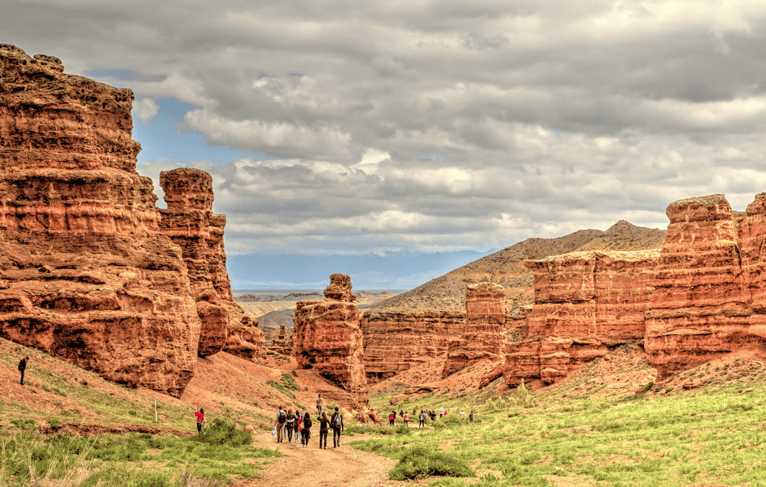 Trekking in Charyn Canyon